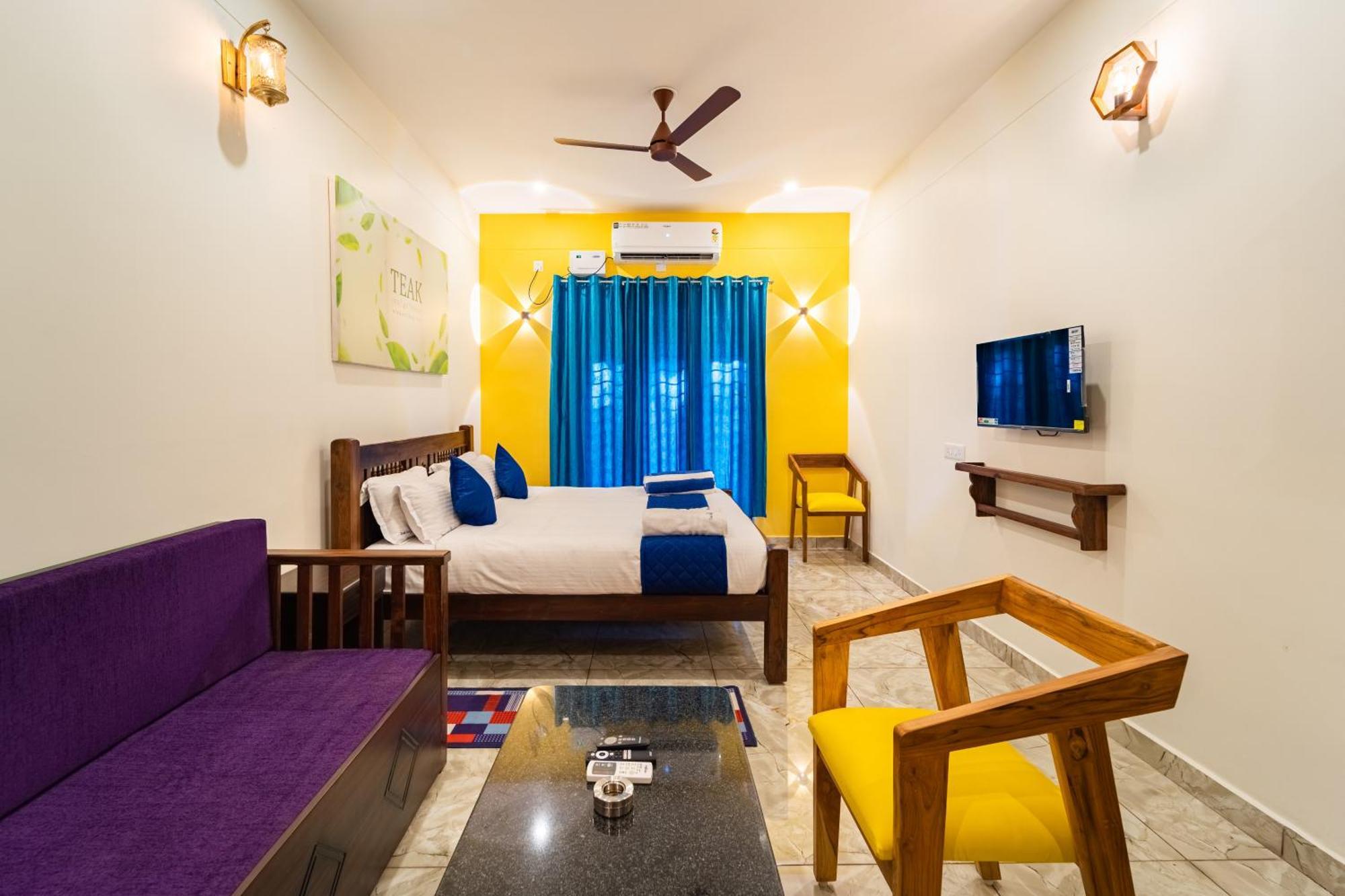 Teak Leaf Gateway Villa With Swimming Pool Indoor Games Kālapettai 外观 照片
