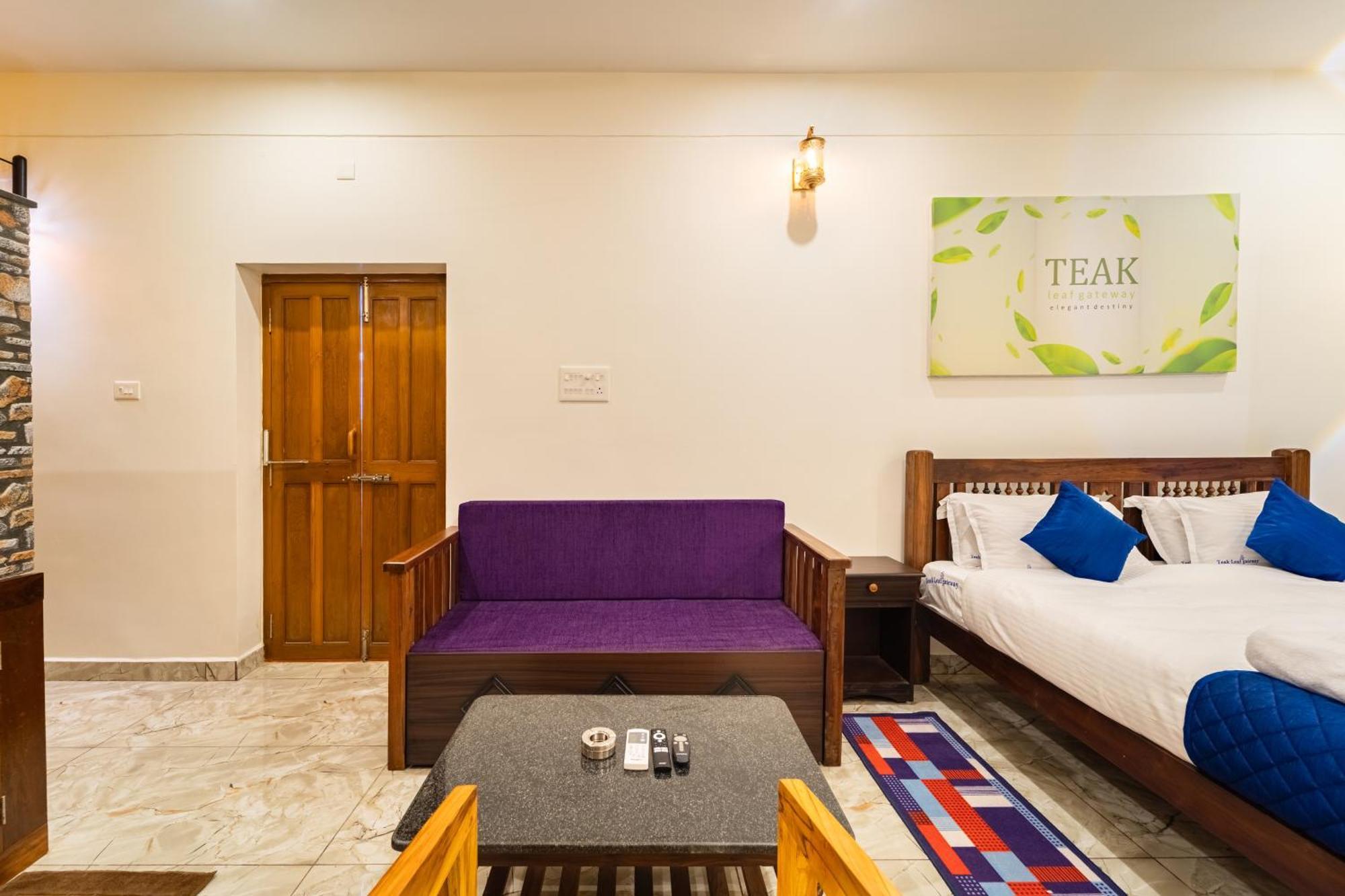 Teak Leaf Gateway Villa With Swimming Pool Indoor Games Kālapettai 外观 照片