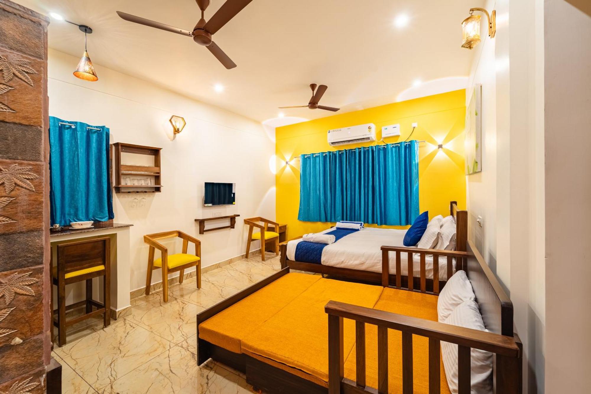 Teak Leaf Gateway Villa With Swimming Pool Indoor Games Kālapettai 外观 照片