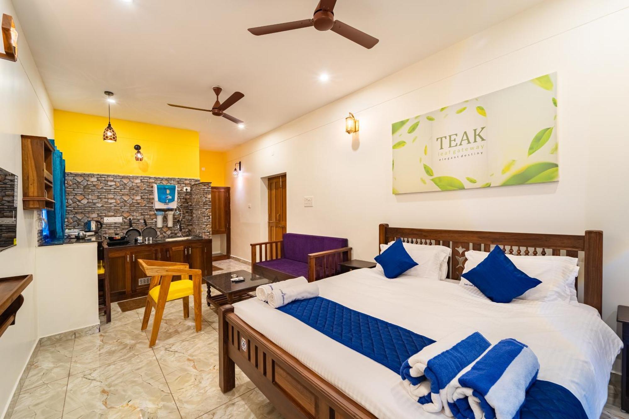 Teak Leaf Gateway Villa With Swimming Pool Indoor Games Kālapettai 外观 照片