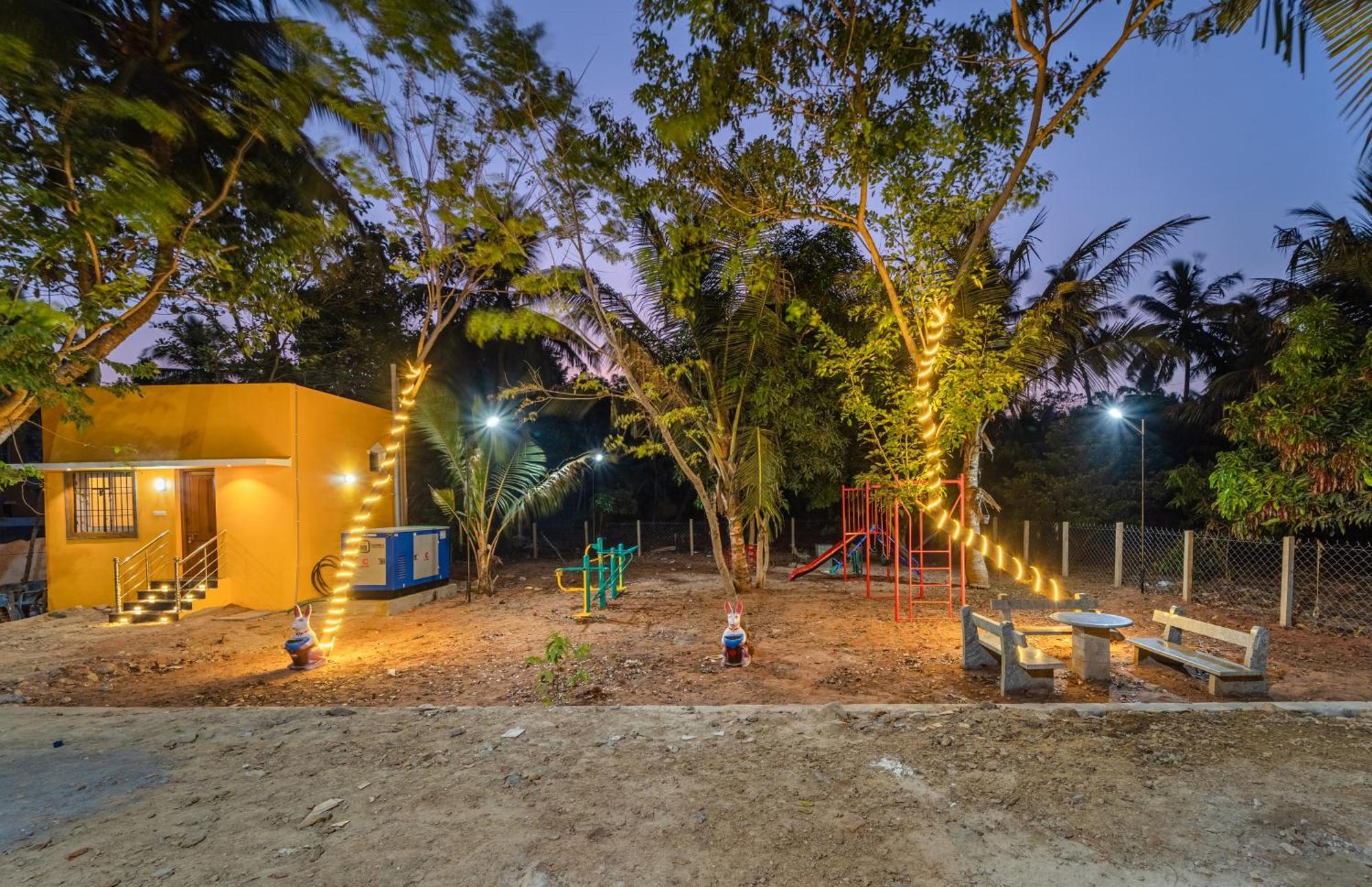Teak Leaf Gateway Villa With Swimming Pool Indoor Games Kālapettai 外观 照片