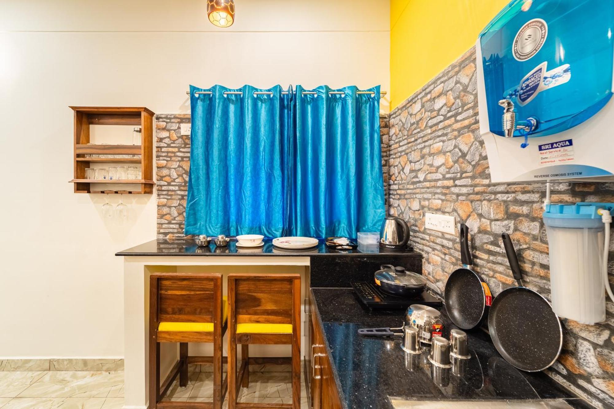 Teak Leaf Gateway Villa With Swimming Pool Indoor Games Kālapettai 外观 照片
