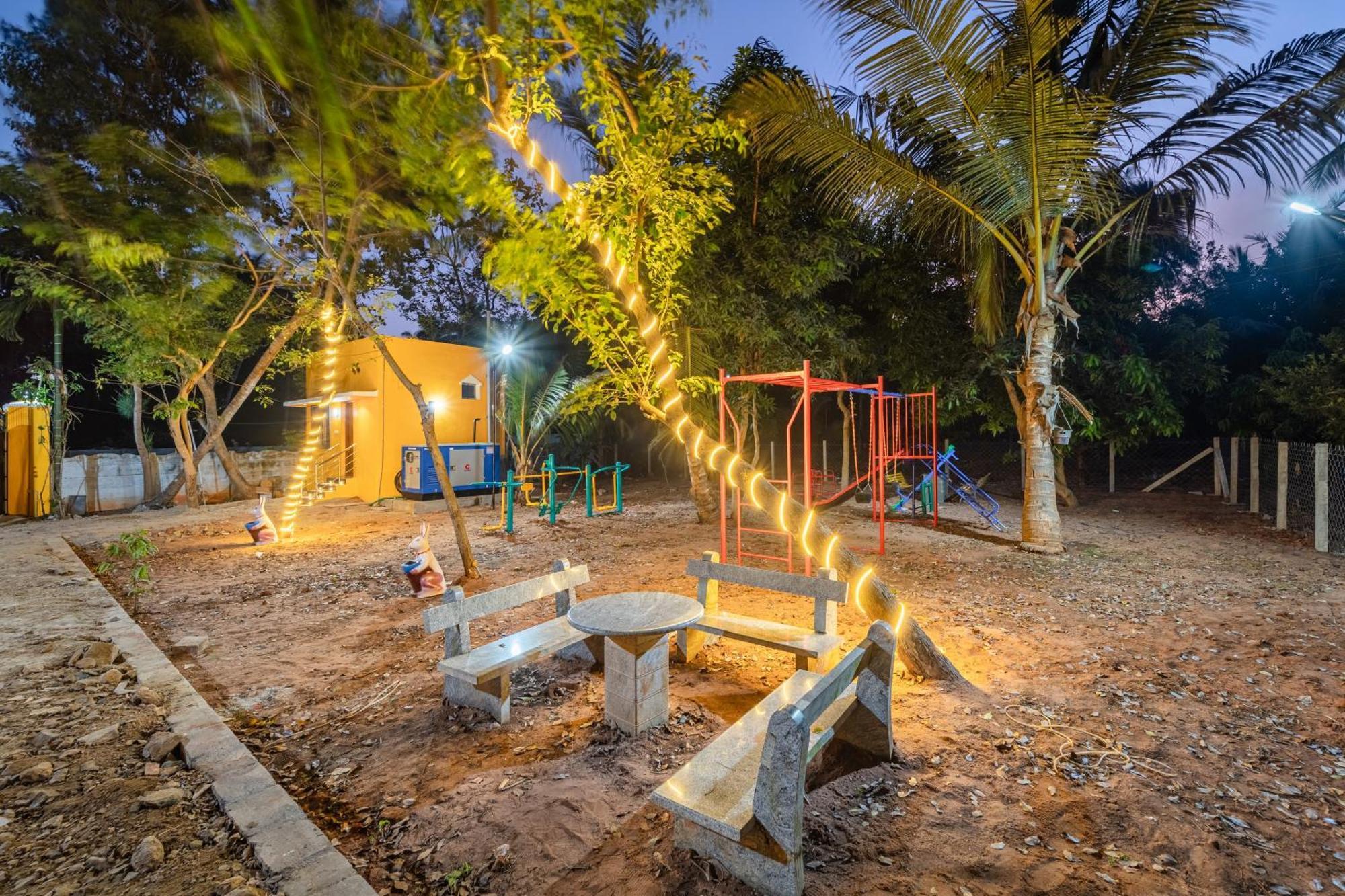 Teak Leaf Gateway Villa With Swimming Pool Indoor Games Kālapettai 外观 照片