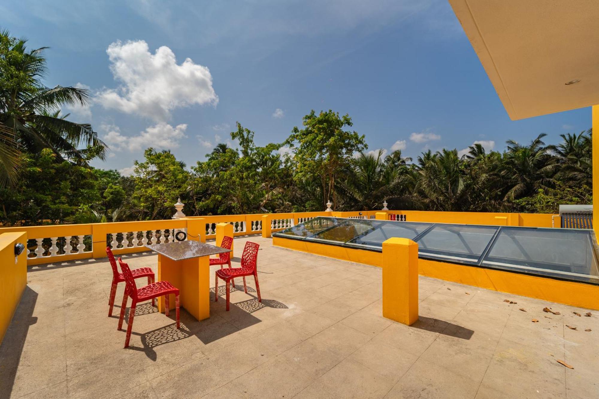 Teak Leaf Gateway Villa With Swimming Pool Indoor Games Kālapettai 外观 照片